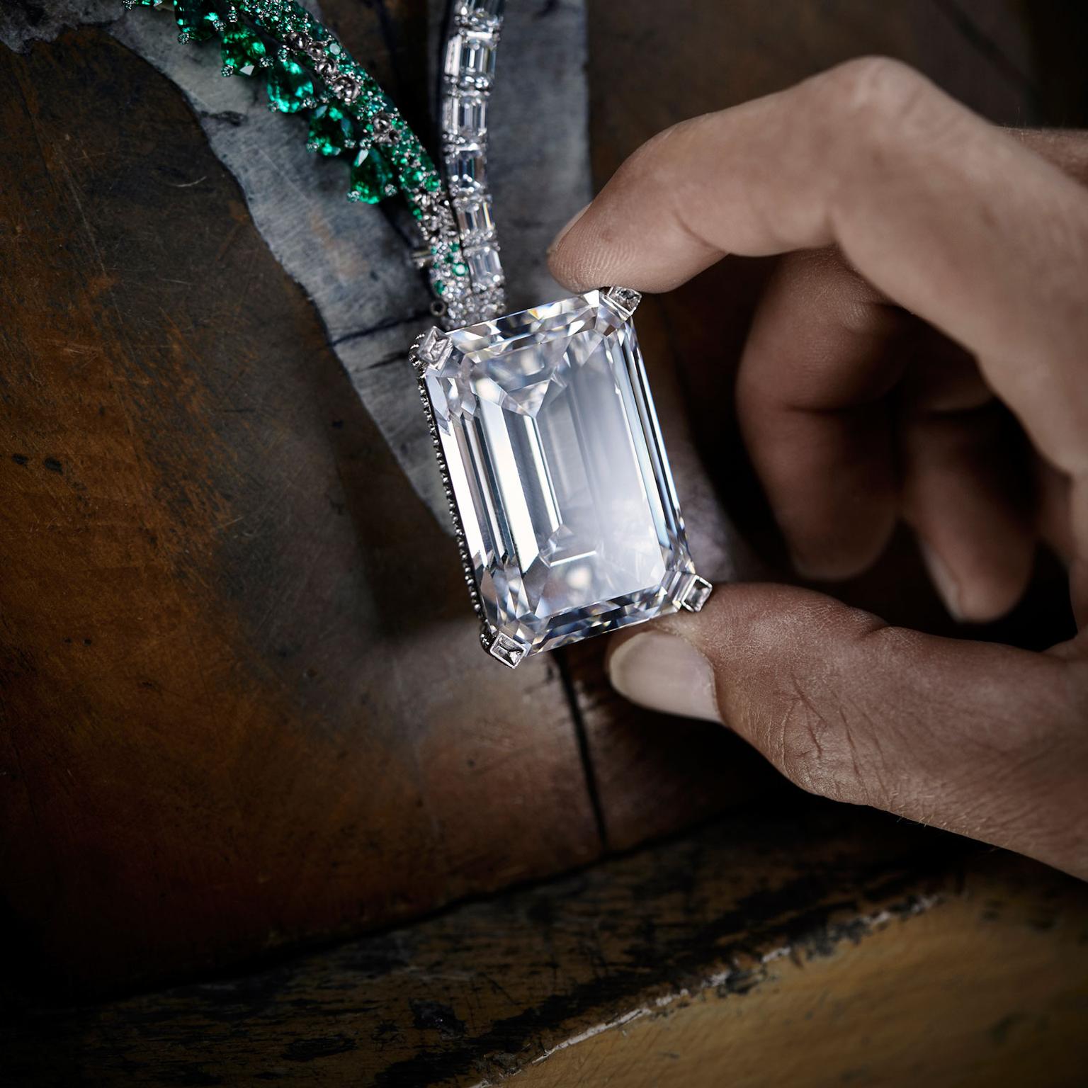 From Prehistory to Modern Times: Exploring the Evolution of Jewelry