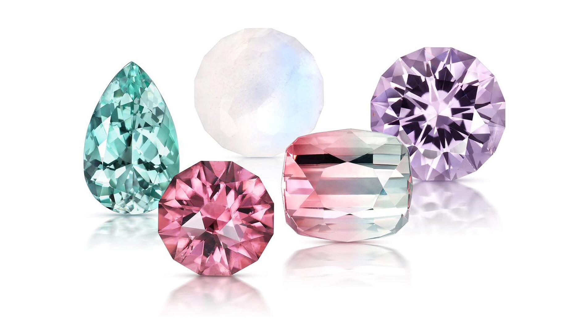 Welcome to Greta's Gemstone Gazette: Exploring the Beauty of Gemstones